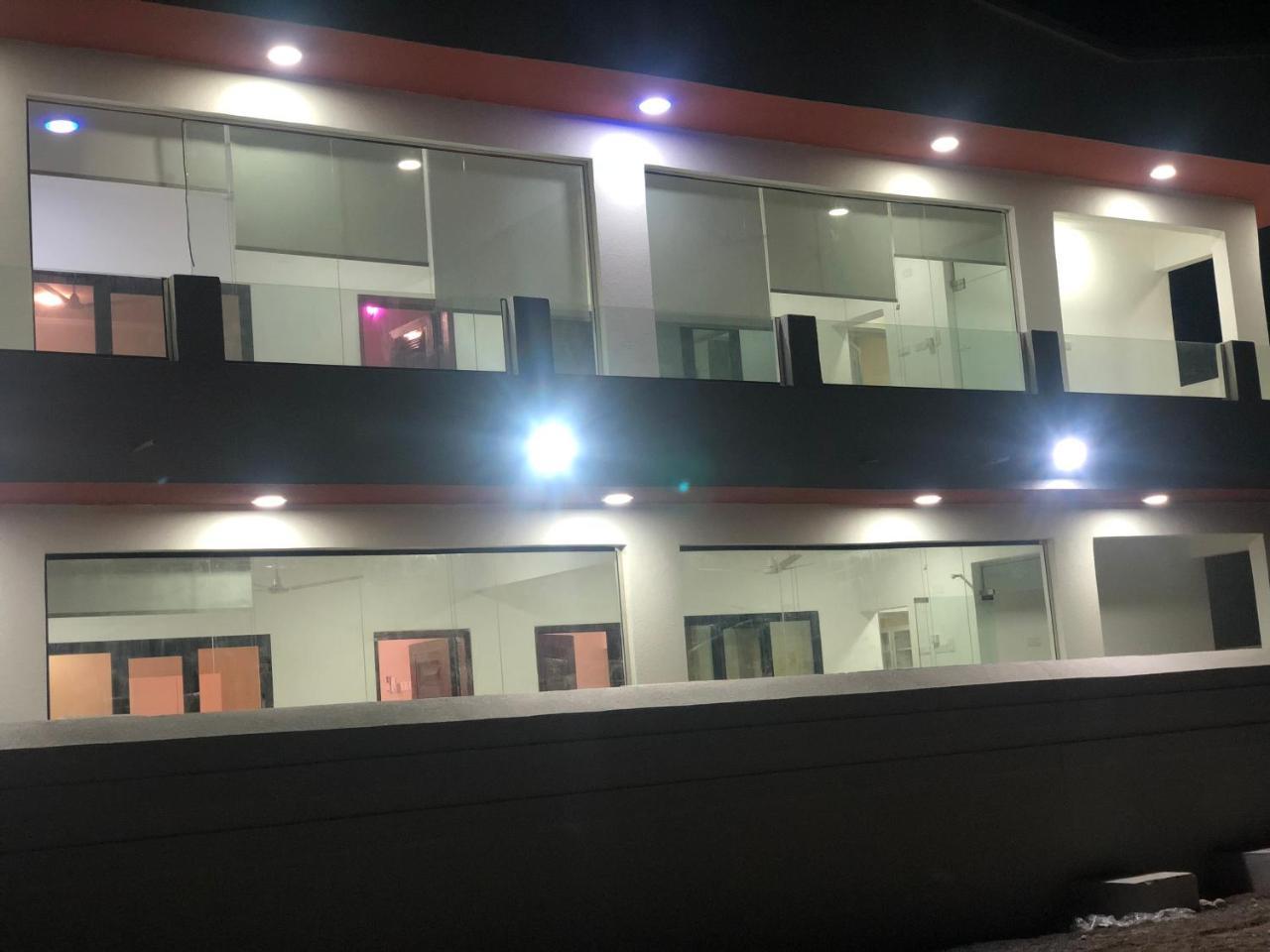 Home X4 Al Wāşil Exterior foto